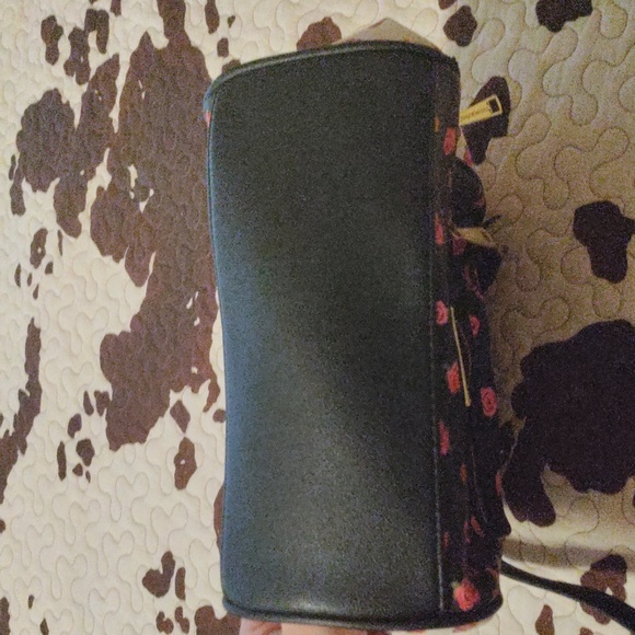 Juicy Couture purse - Picture 5 of 14